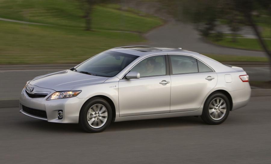  Toyota Camry Hybrid 2010 года  (фото 23 из 27)